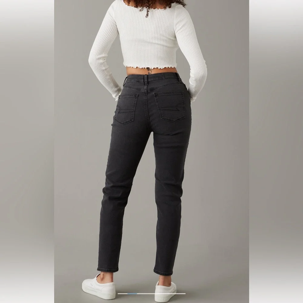 American Eagle Stretch Mom Jeans Washed Black - Picture 3 of 5